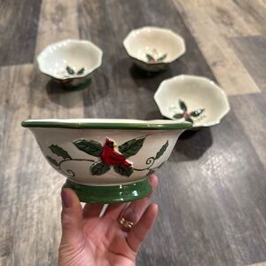 Holiday Cardinal Ceramic Dessert/Salad Bowls - Green and Red (Set of 4)